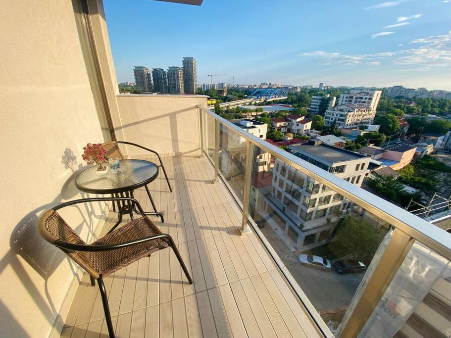 Soho Apartment - City View With Rooftop Garden Bucureşti Ngoại thất bức ảnh