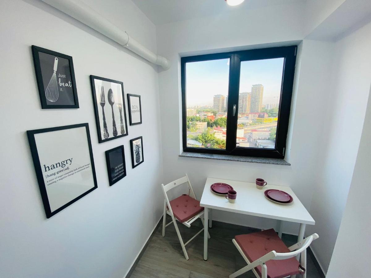 Soho Apartment - City View With Rooftop Garden Bucureşti Ngoại thất bức ảnh