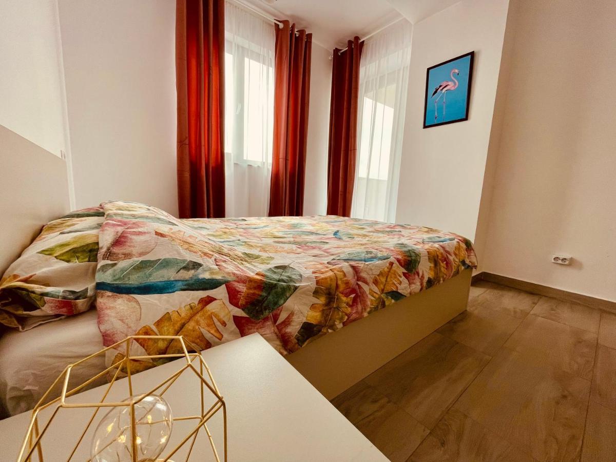 Soho Apartment - City View With Rooftop Garden Bucureşti Ngoại thất bức ảnh