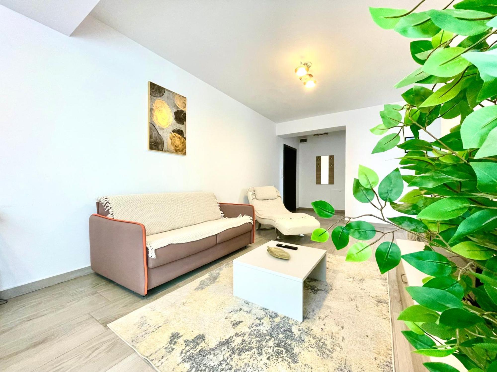 Soho Apartment - City View With Rooftop Garden Bucureşti Ngoại thất bức ảnh